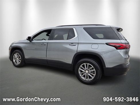 Certified 2024 Chevrolet Traverse LT image 3