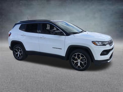 Used 2024 Jeep Compass Limited AWD/4WD image 10