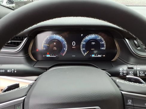 New 2025 Jeep Grand Cherokee Limited image 18