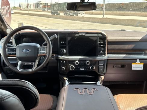 Used 2026 Ford F450 King Ranch w/ FX4 Off-Road Package AWD/4WD image 12