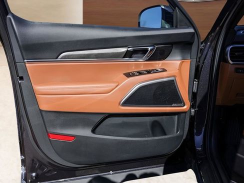 Used 2025 Kia Telluride EX X-Line image 27