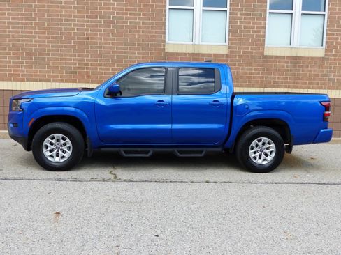 Used 2024 Nissan Frontier SV w/ Technology Package AWD/4WD image 8