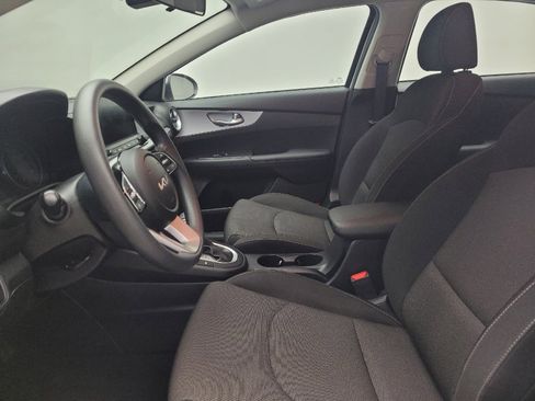 Used 2023 Kia Forte LXS FWD image 17