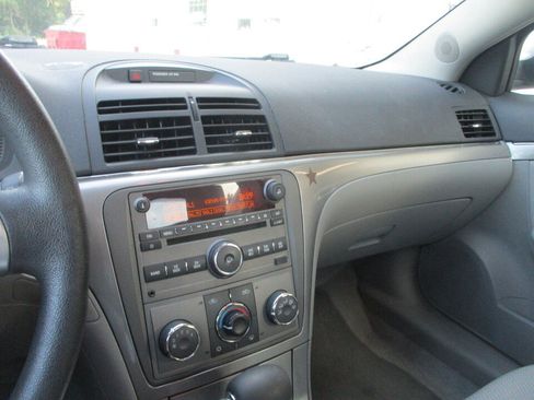 Used 2008 Saturn Aura XE FWD image 35