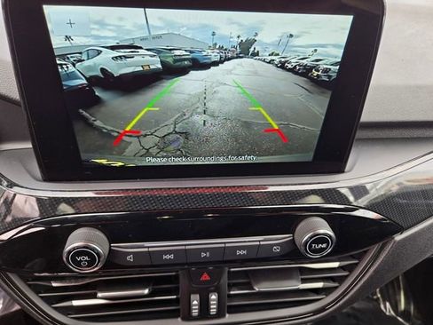 Certified 2025 Ford Escape ST-Line image 17