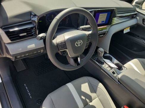 New 2026 Toyota Camry SE w/ Convenience Package FWD image 7