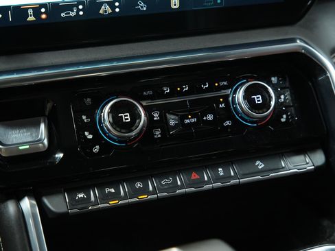 Certified 2025 GMC Sierra 1500 Denali Ultimate AWD/4WD image 50