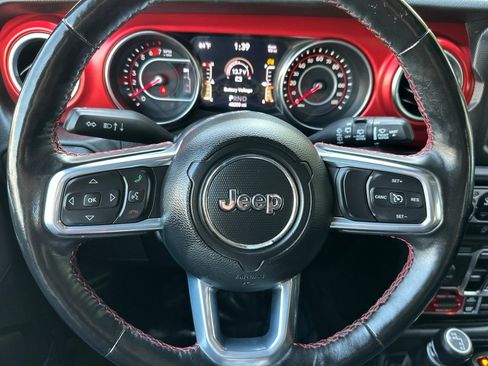 Used 2021 Jeep Wrangler Unlimited Rubicon w/ Cold Weather Group AWD/4WD image 26