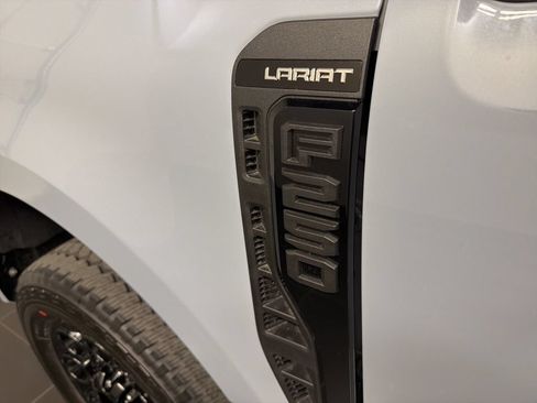 New 2026 Ford F250 Lariat w/ Black Appearance Package AWD/4WD image 44