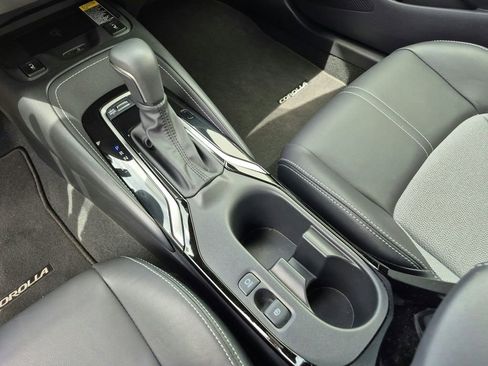 Used 2024 Toyota Corolla XSE FWD image 15