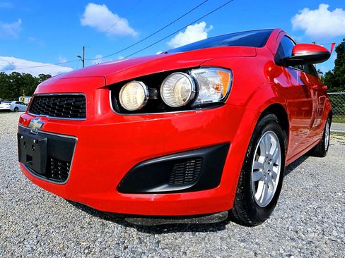 Used 2012 Chevrolet Sonic LT image 18