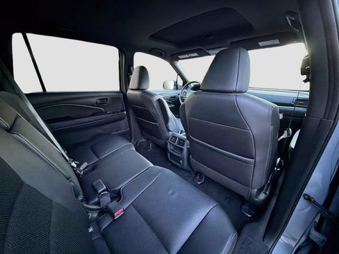 Certified 2023 Honda Passport EX-L image 29