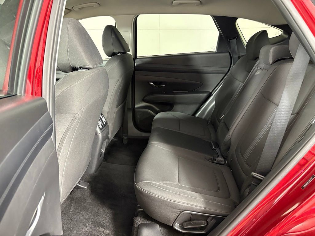 Used 2025 Hyundai Tucson SEL FWD image 37