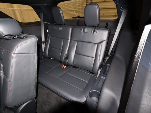 New 2026 Ford Explorer ST-Line w/ ST-Line Street Pack image 16