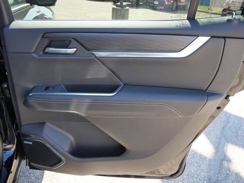 New 2026 GMC Acadia Elevation w/ Elevation Premium Package AWD/4WD image 25