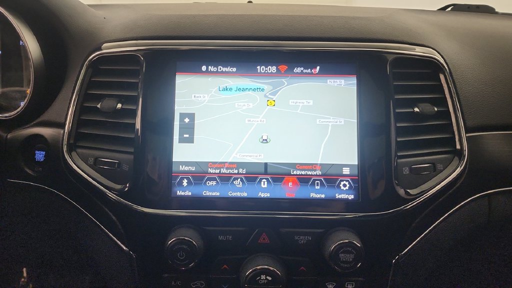 Used 2022 Jeep Grand Cherokee Limited RWD image 23