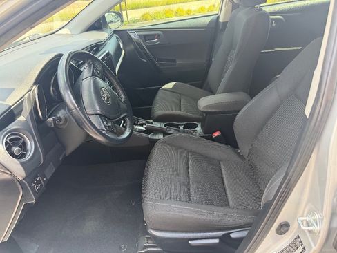 Used 2018 Toyota Corolla iM w/ Carpet Mat Package (TMS) FWD image 15