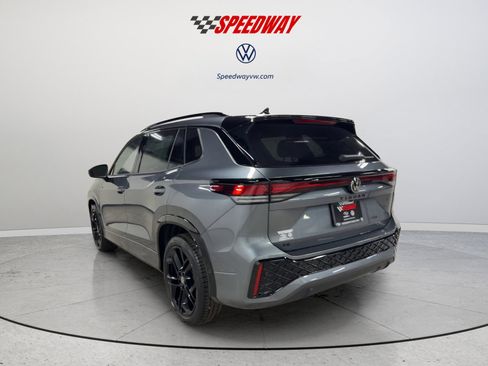 New 2026 Volkswagen Tiguan SE R-Line FWD image 7