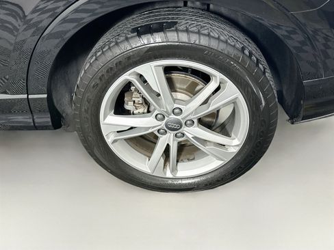 Used 2019 Audi Q3 2.0T Premium w/ Convenience Package AWD/4WD image 11