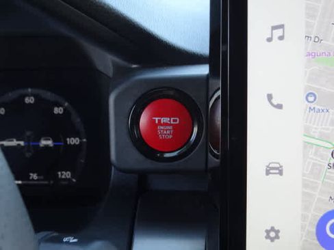 Used 2025 Toyota Tacoma TRD Sport image 31