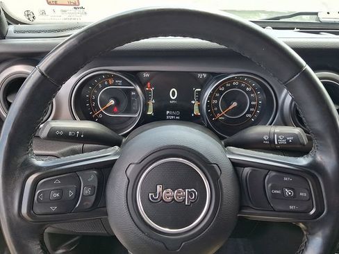Used 2022 Jeep Wrangler Unlimited Sport AWD/4WD image 19