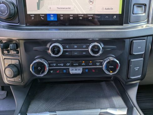 Used 2024 Ford F450 Platinum w/ FX4 Off-Road Package AWD/4WD image 24