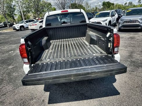Used 2019 Toyota Tacoma SR w/ SR Convenience Package image 30