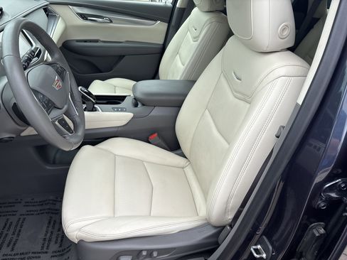 Used 2019 Cadillac XT5 Luxury AWD/4WD image 15