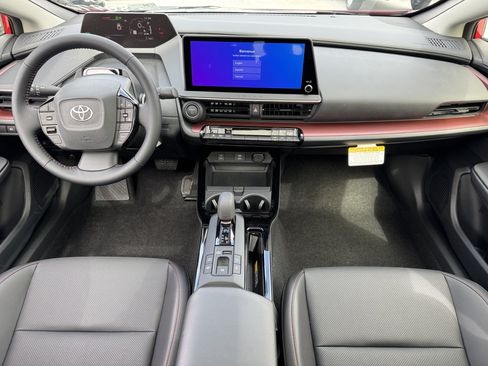 New 2026 Toyota Prius Plug-In Hybrid FWD image 4