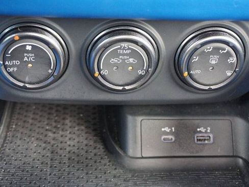 Certified 2023 Nissan Z Performance w/ Floor Mat Package (L93) image 21