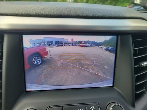 Used 2018 GMC Acadia SLT FWD image 27