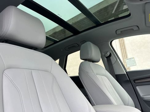 Used 2022 Audi Q5 2.0T Premium Plus w/ Premium Plus Package image 18