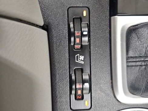 Used 2016 Toyota Highlander Limited w/ Protection Package #3 image 24