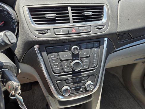 Used 2016 Buick Encore FWD image 19