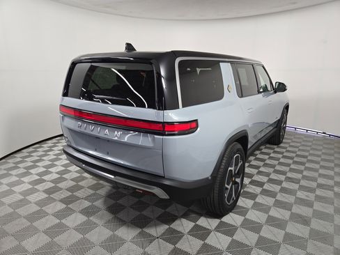 Used 2024 Rivian R1S Adventure AWD/4WD image 5