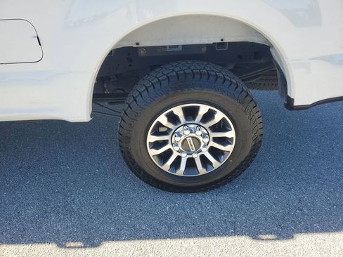 Used 2022 Ford F250 Lariat w/ Lariat Ultimate Package image 20