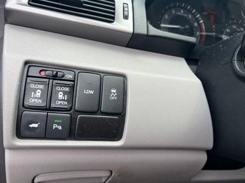 Used 2015 Honda Odyssey Touring image 24