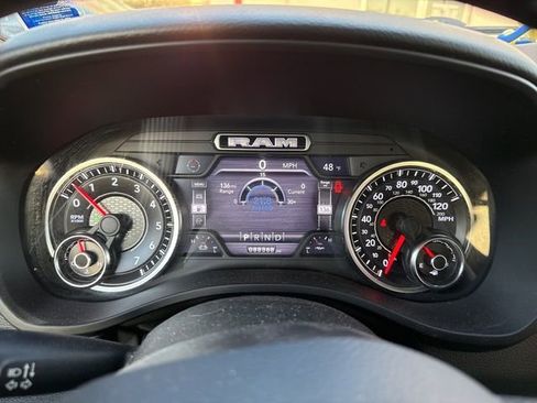 Used 2019 RAM 1500 Big Horn AWD/4WD image 2