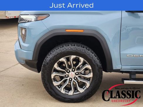 Used 2025 GMC Canyon Denali AWD/4WD image 19