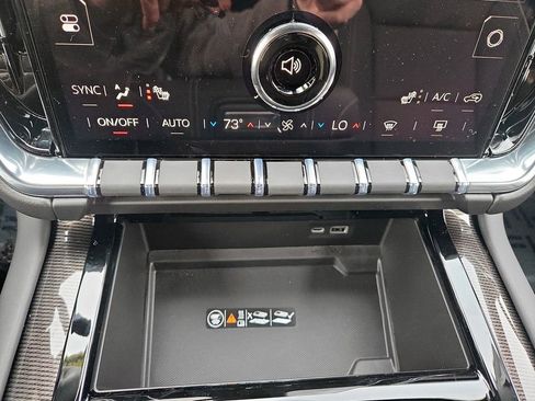 New 2026 GMC Yukon XL Elevation image 24