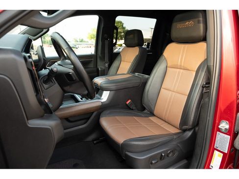 Used 2024 Chevrolet Silverado 3500 High Country w/ High Country Premium Package AWD/4WD image 12