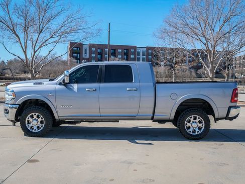 Used 2020 RAM 2500 Laramie image 10