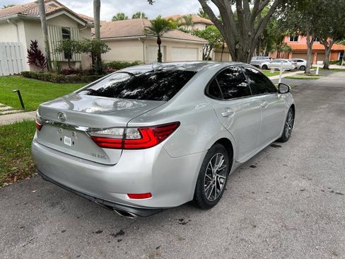 Used 2017 Lexus ES 350 w/ Luxury Package FWD image 6