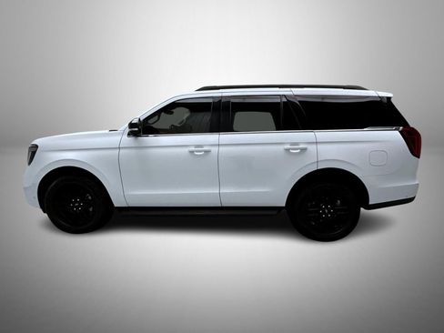 Used 2025 Ford Expedition Active AWD/4WD image 8