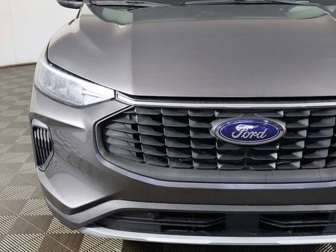 Used 2023 Ford Escape Active w/ Cold Weather Package FWD image 12
