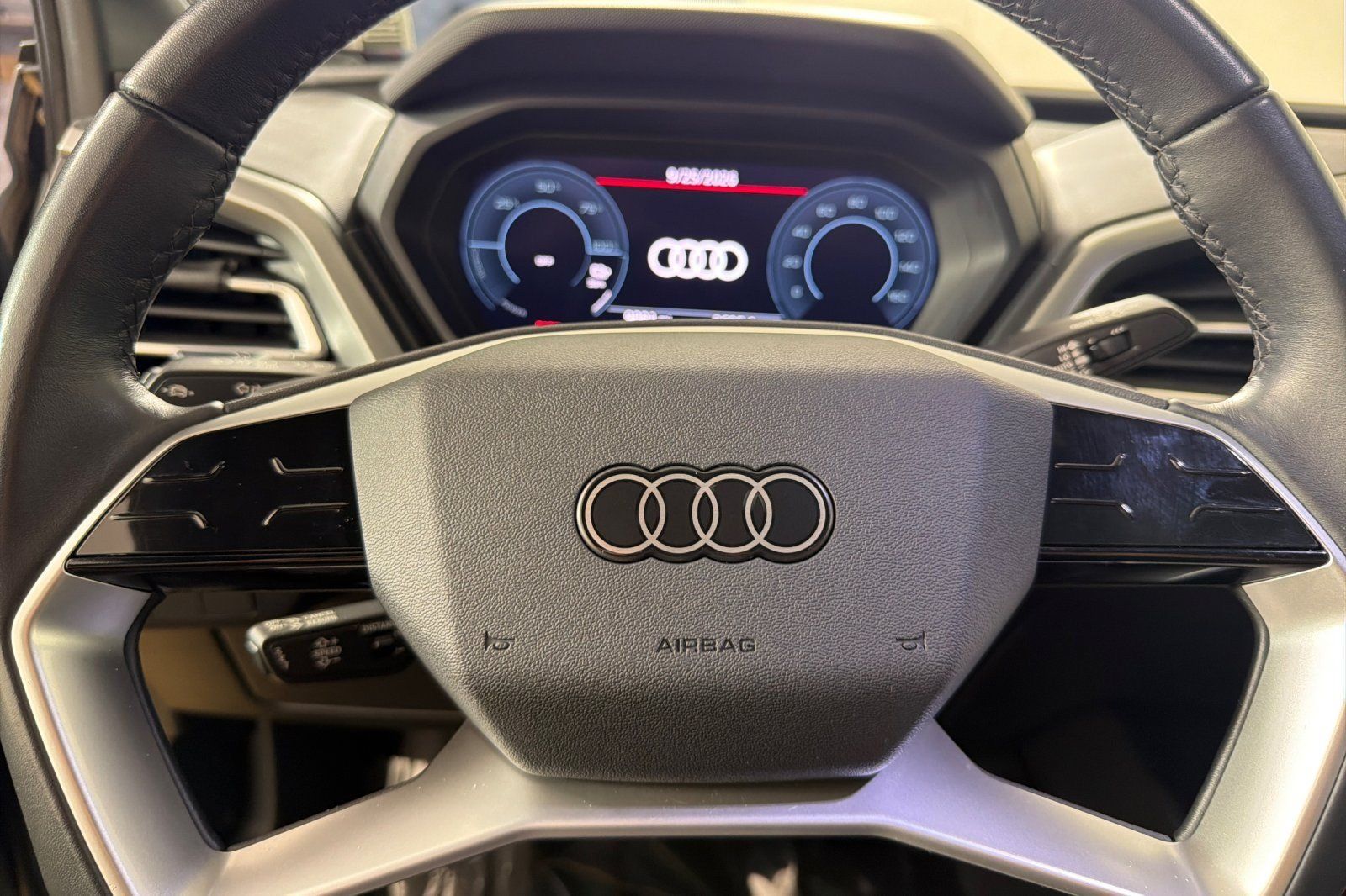 Used 2024 Audi Q4 e-tron Premium w/ Convenience Package AWD/4WD image 21