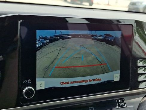 Used 2025 Toyota Camry SE FWD image 24
