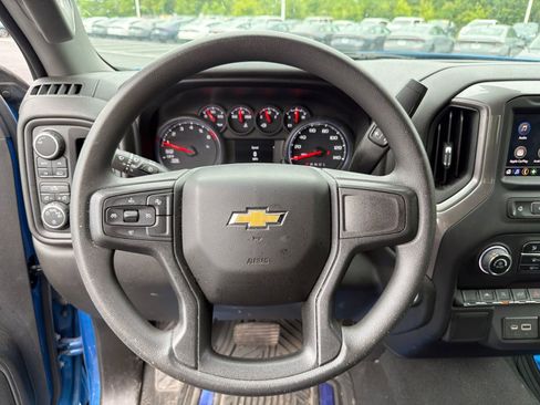 Used 2022 Chevrolet Silverado 1500 Custom AWD/4WD image 14