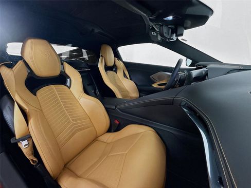 Used 2020 Chevrolet Corvette Stingray Premium Cpe w/ 3LT Preferred Equipment Group RWD image 13