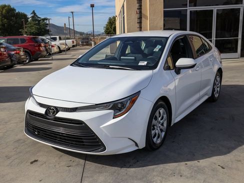Used 2023 Toyota Corolla LE image 10